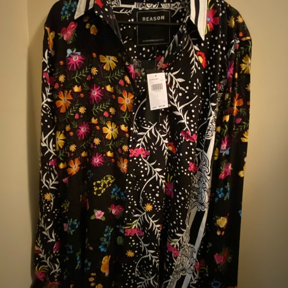 Large Men Shirt - Picture 6 of 7